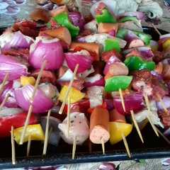 Una foto de Brochettas a la parrilla