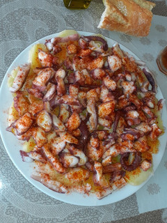 Una foto de Pulpo a la gallega