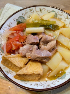 蕃茄土豆蔥燒雞 的食譜成品照片