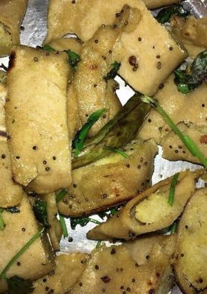 दाल पीठा (Dal pitha recipe in Hindi) रेसिपी मुख्य फोटो