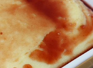 Una foto de Sémola con Leche y Caramelo de Vino 🍷