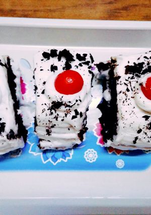 A picture of Black forest pastry.