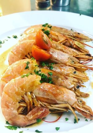 Una foto de Langostinos al ajillo