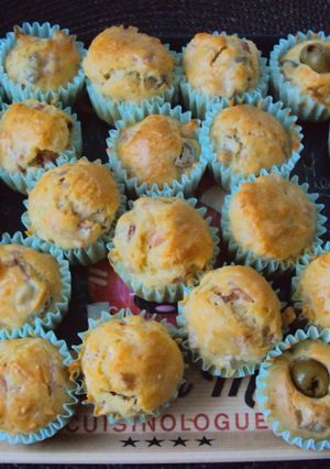 Une photo de Mini muffin jambon olives