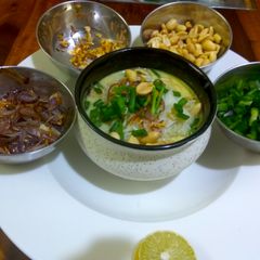 A picture of Veg khow suey.