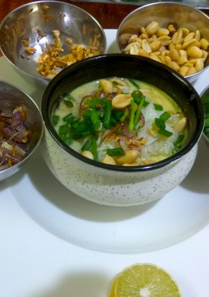 A picture of Veg khow suey.