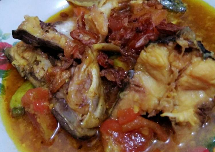 Resep 105. Patin bumbu kuning pedas Lezat