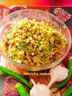 लहसुन मिर्ची की पारंपरिक चटनी (Garlic Mirchi Chutney Recipe In Hindi) रेसिपी मुख्य फोटो