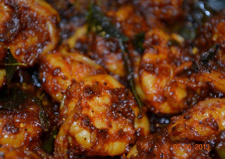 The Easiest and Tips for Beginner Saucum Chemmeenum (Sauce &amp; Prawns)