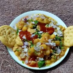 A picture of Ragda chaat.