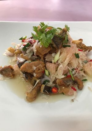 รูปของ ยำส้มโอปลาสลิด