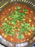 Chole (Mildly spiced tangy chickpeas)