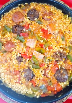 Una foto de Arroz con compango asturiano