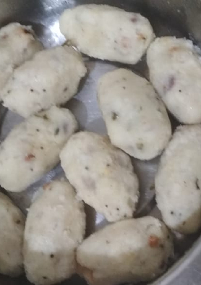 தேங்காய் கொழுக்கட்டை செய்முறை முக்கிய புகைப்படம்