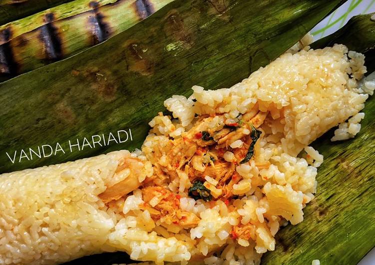 Nasi Bakar Ayam Pedas