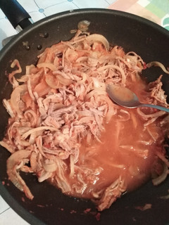 Una foto de Tostadas de tinga de res
