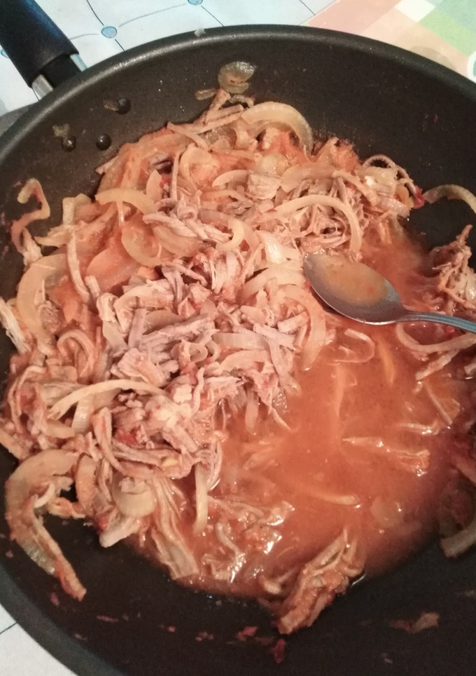 Una foto de Tostadas de tinga de res