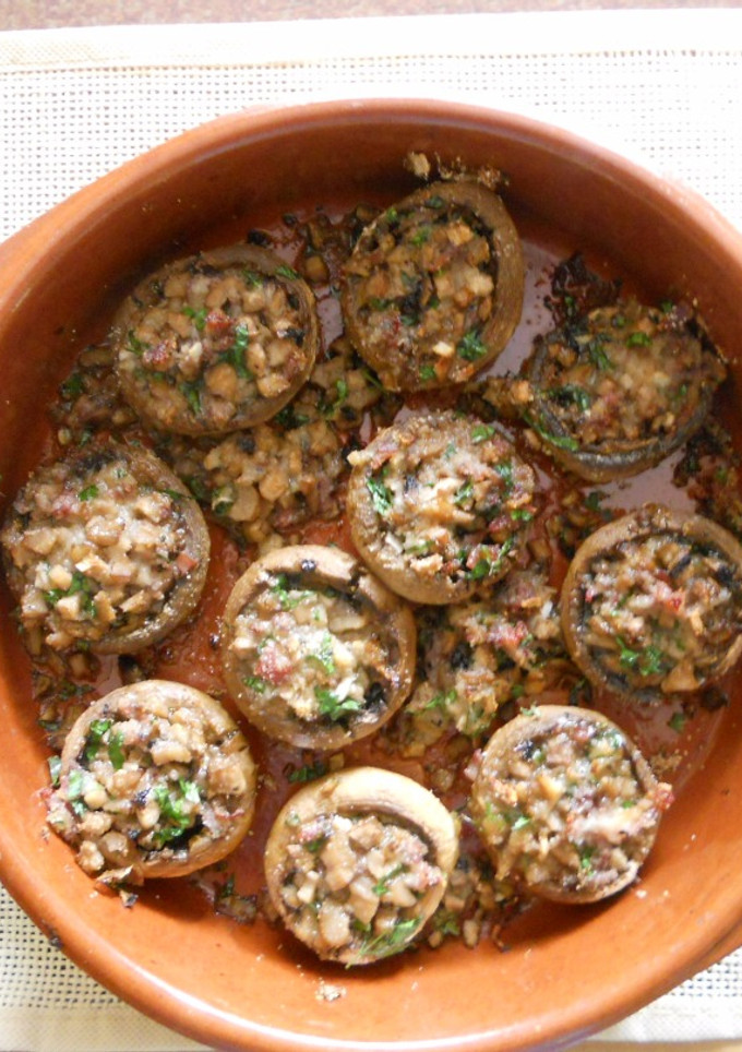 Una foto de Champiñones rellenos