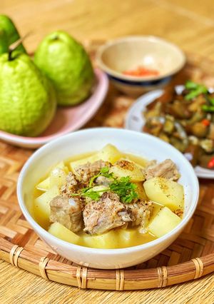 Hình của món Canh Khoai Tây Nấu Xương Heo.