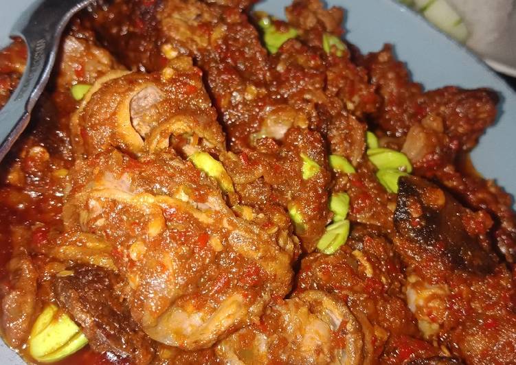 Bagaimana Membuat Sambal ampela pete, Bisa Manjain Lidah