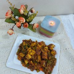 A picture of Paneer tikka masala.