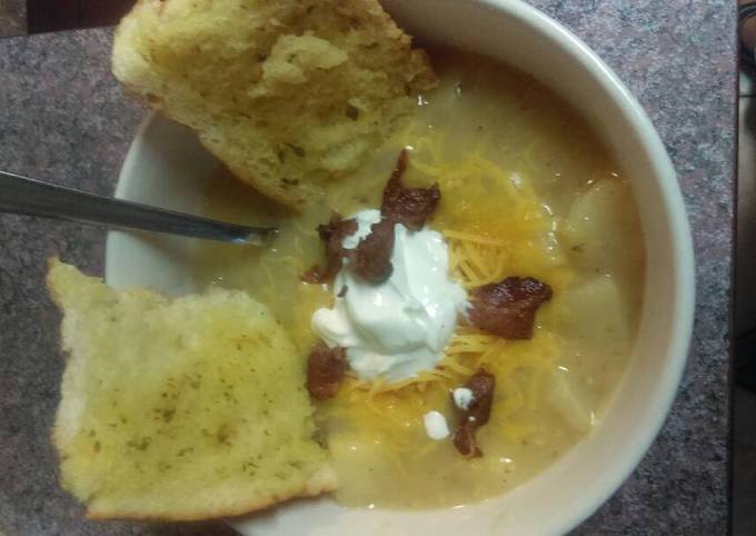 Crock pot cheesy bake potato soup