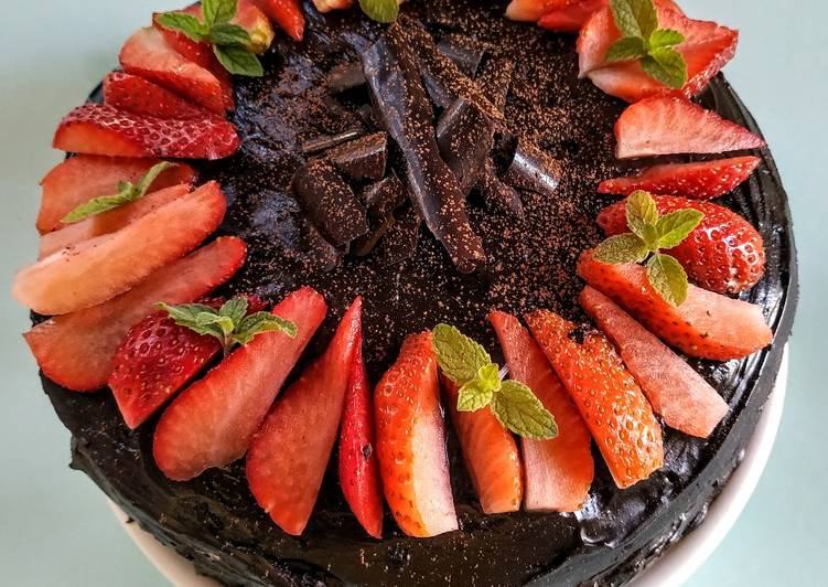 Easiest Way to Cook Yummy Eggless Layered chocolate strawberry orange cake