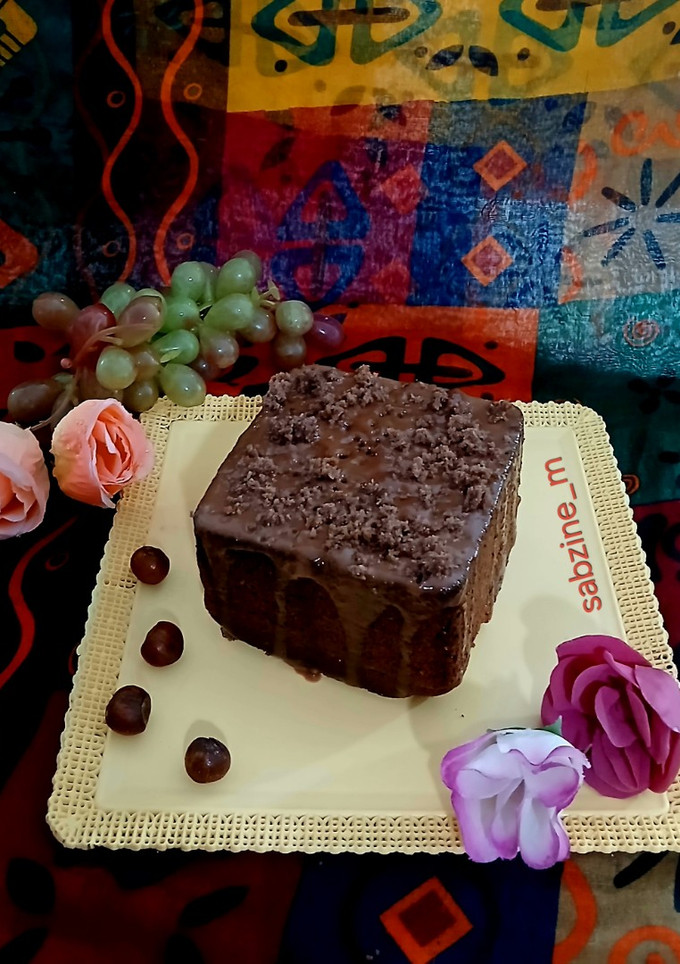 عکسی از دستور کیک کاکائویی فندقی