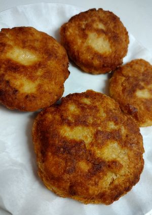 A picture of Fried Chicken Fritters 🤤.