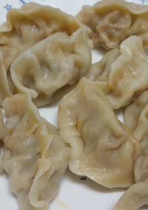 A picture of Kimchi Pork Dumplings.