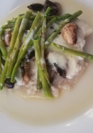 Una foto de Filete al champiñón con queso gratinado