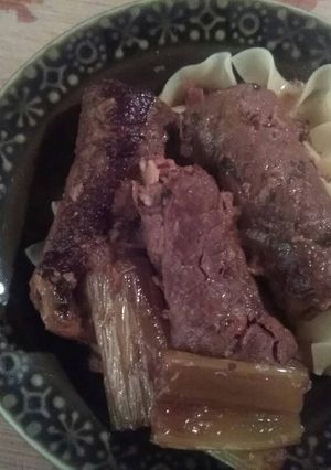 A picture of Beef and bacon roll ups "rouladen".