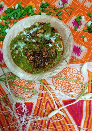 લસુની પાલક (Lasuni Palak Recipe In Gujarati) રેસીપી મુખ્ય ફોટો