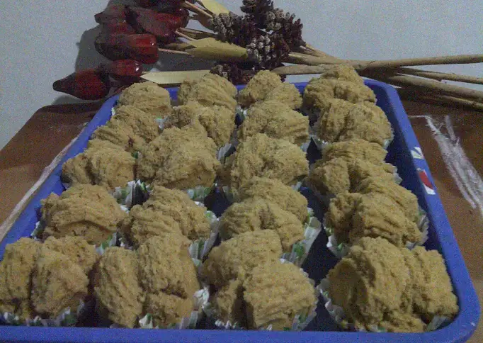 Bagaimana Membuat APEM CARAMEL GULA JAWA yang Lezat Sekali