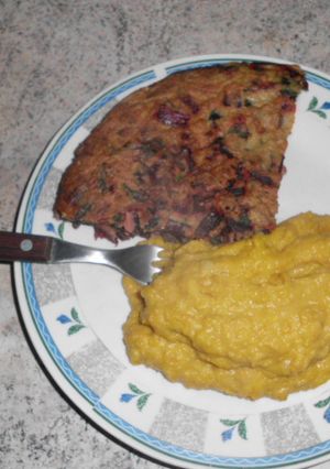 Una foto de Tortilla de Tallos y Hojas de Betarraga (Remolacha)
