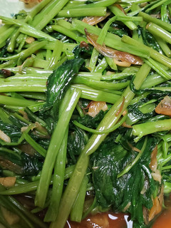 A picture of Stir-Fried Water Spinach with Fried Shallots.
