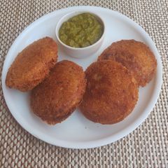 A picture of Bread Rajma cutlets.