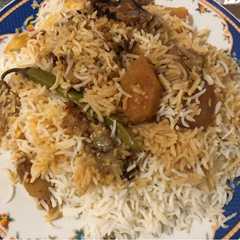 รูปของ Nasi Maqlobah tuna