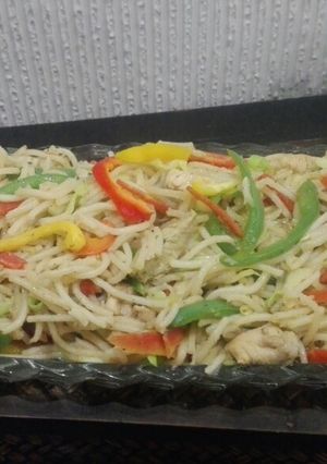 A picture of Schezwan noodles.