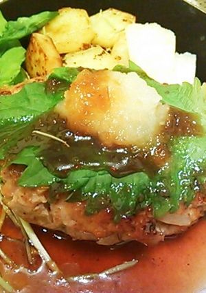 A picture of Easy Japanese-Style Hamburg Steak with Grated Daikon Ponzu Sauce.