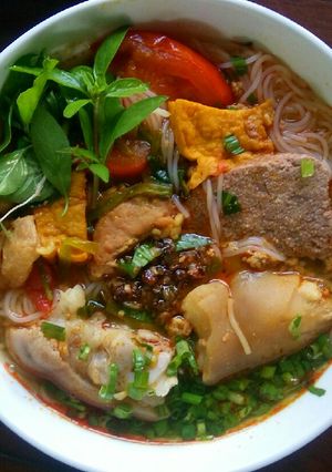 Hình của món Bún rêu cua đồng.