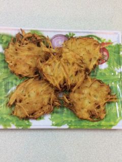 Hình của món Bánh cà rốt, khoai lang, khoai tây chiên.