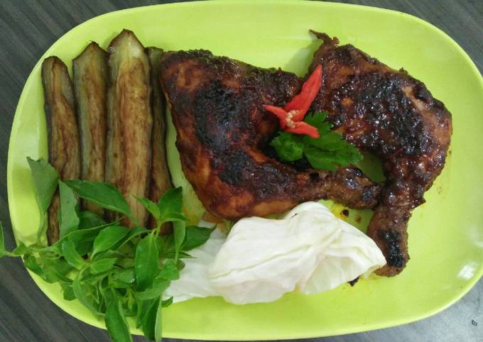 Ayam bakar sambel terasi simpel anti gagal