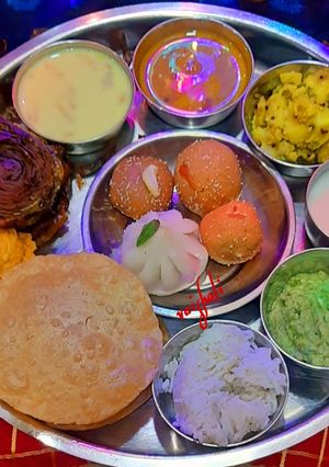 ચુરમા લાડુ અને ઉકડી મોદક (Churma Ladoo Ukadi Modak Recipe In Gujarati) રેસીપી મુખ્ય ફોટો