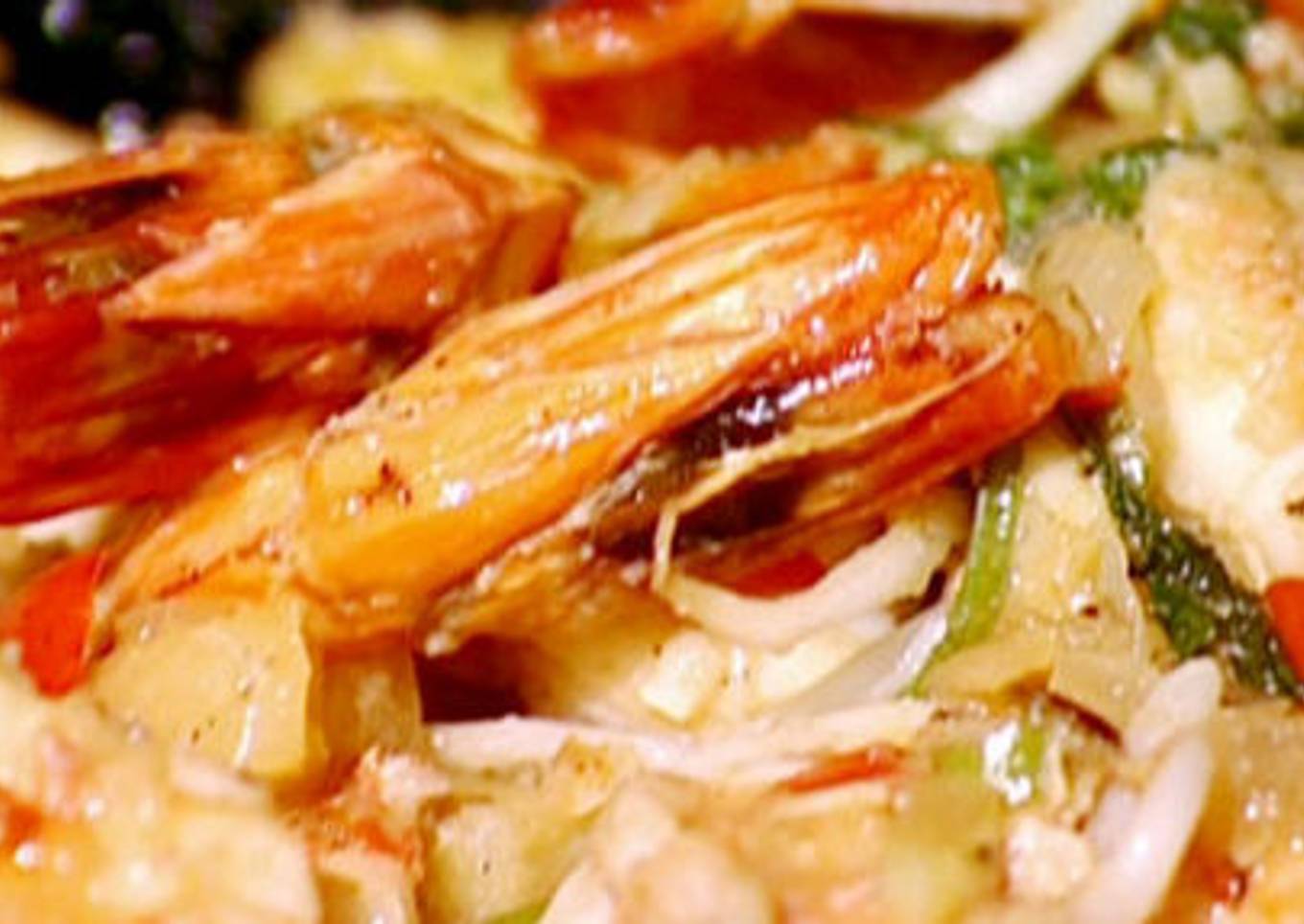 Sweet and sour king prawn stir-fry