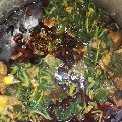 A picture of Afan mi soup.
