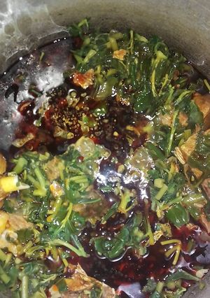 A picture of Afan mi soup.