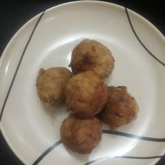 A picture of Yam Balls.