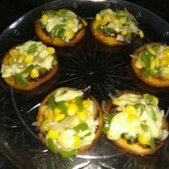 A picture of Idli pizza.