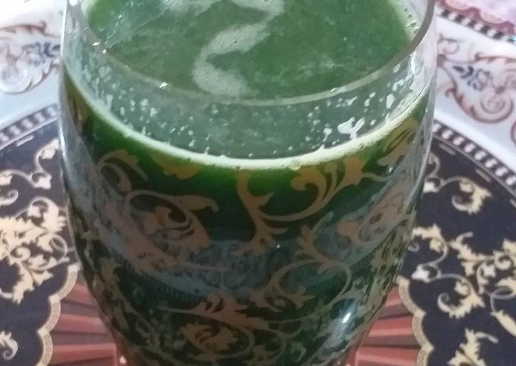 Steps to Make Quick Kale and cucumber drink